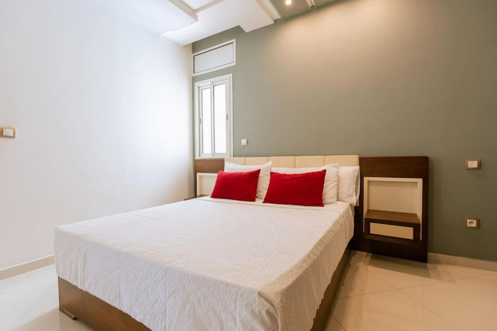 Central 2-Bedrooms Near Beach & Dining Tanger Extérieur photo