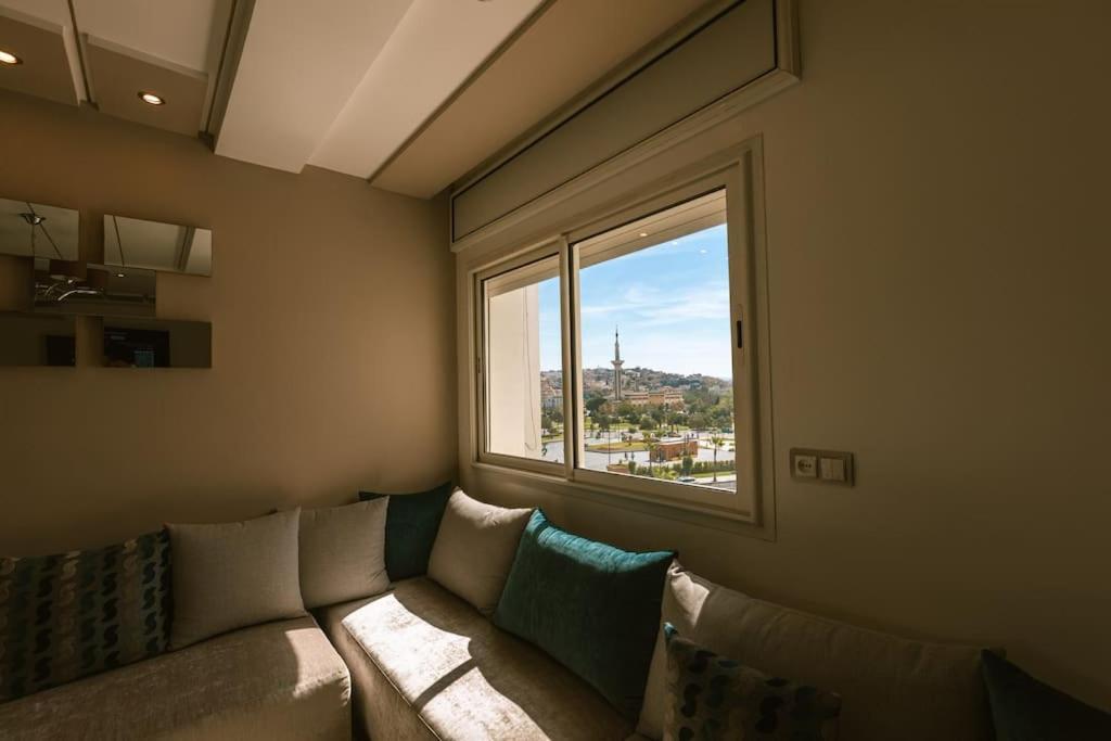 Central 2-Bedrooms Near Beach & Dining Tanger Extérieur photo