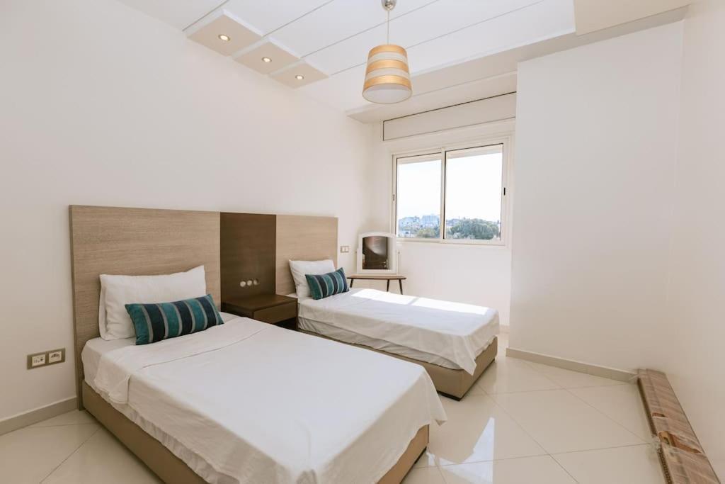 Central 2-Bedrooms Near Beach & Dining Tanger Extérieur photo